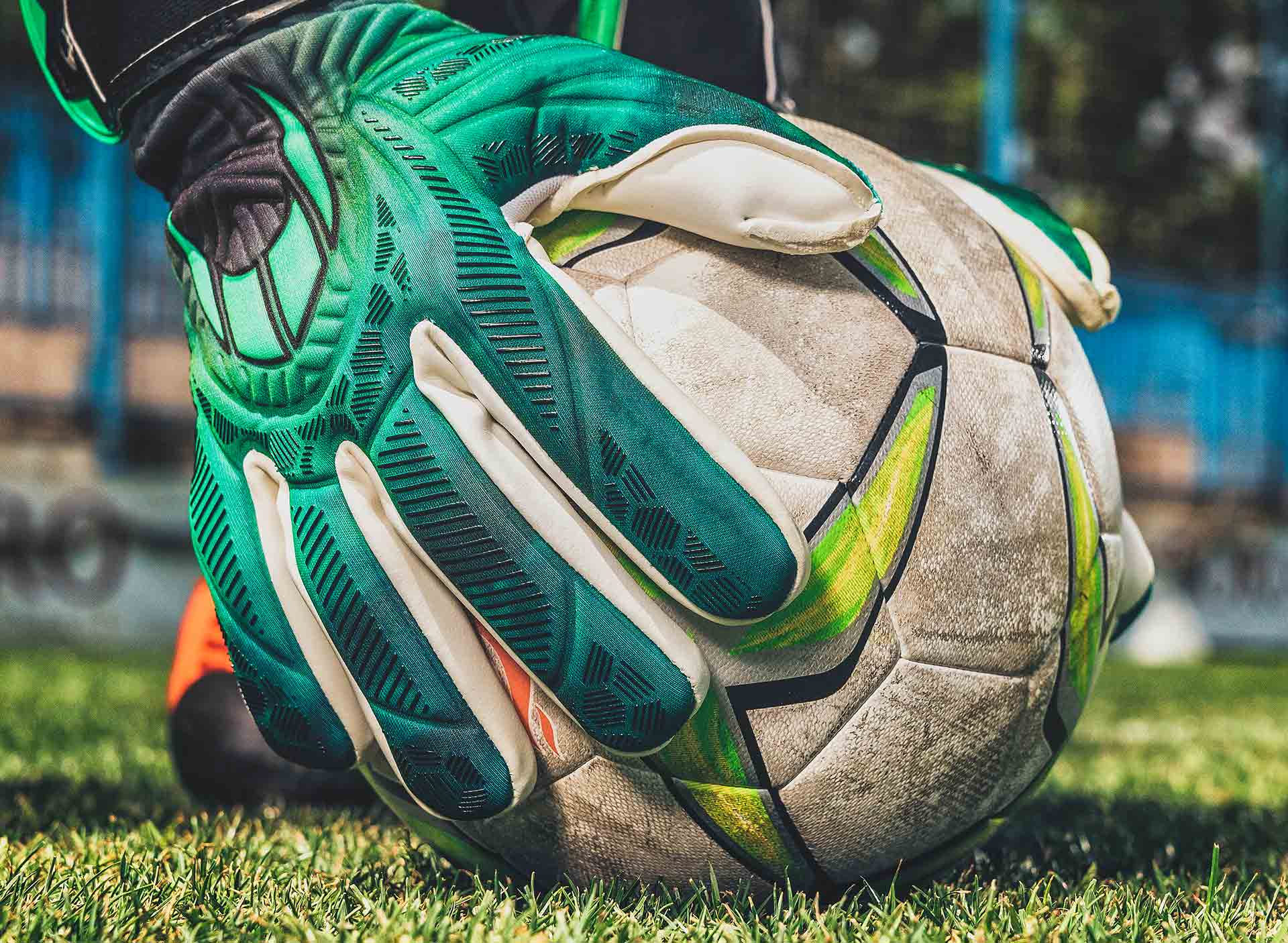 Gripping header